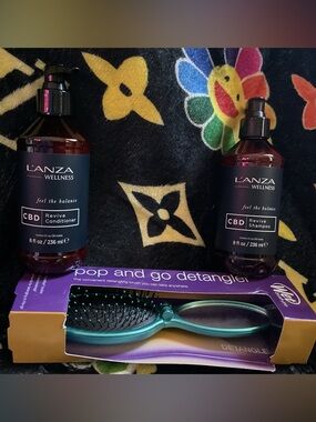 L'ANZA Wellness CBD Revive shampoo and conditioner Luxury bundle - Teal brush